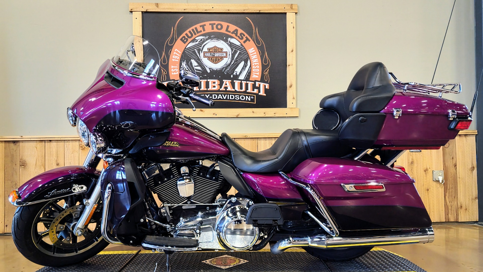 2016 Harley-Davidson Ultra Limited Low in Faribault, Minnesota - Photo 5