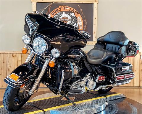2013 Harley-Davidson Ultra Classic® Electra Glide® in Faribault, Minnesota - Photo 4