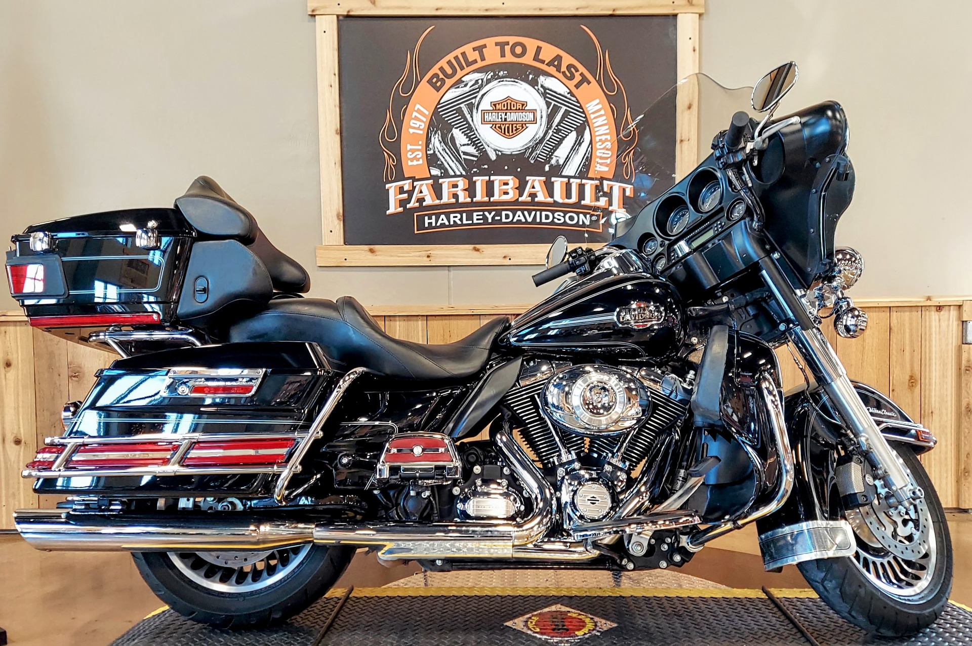 2013 Harley-Davidson Ultra Classic® Electra Glide® in Faribault, Minnesota - Photo 1