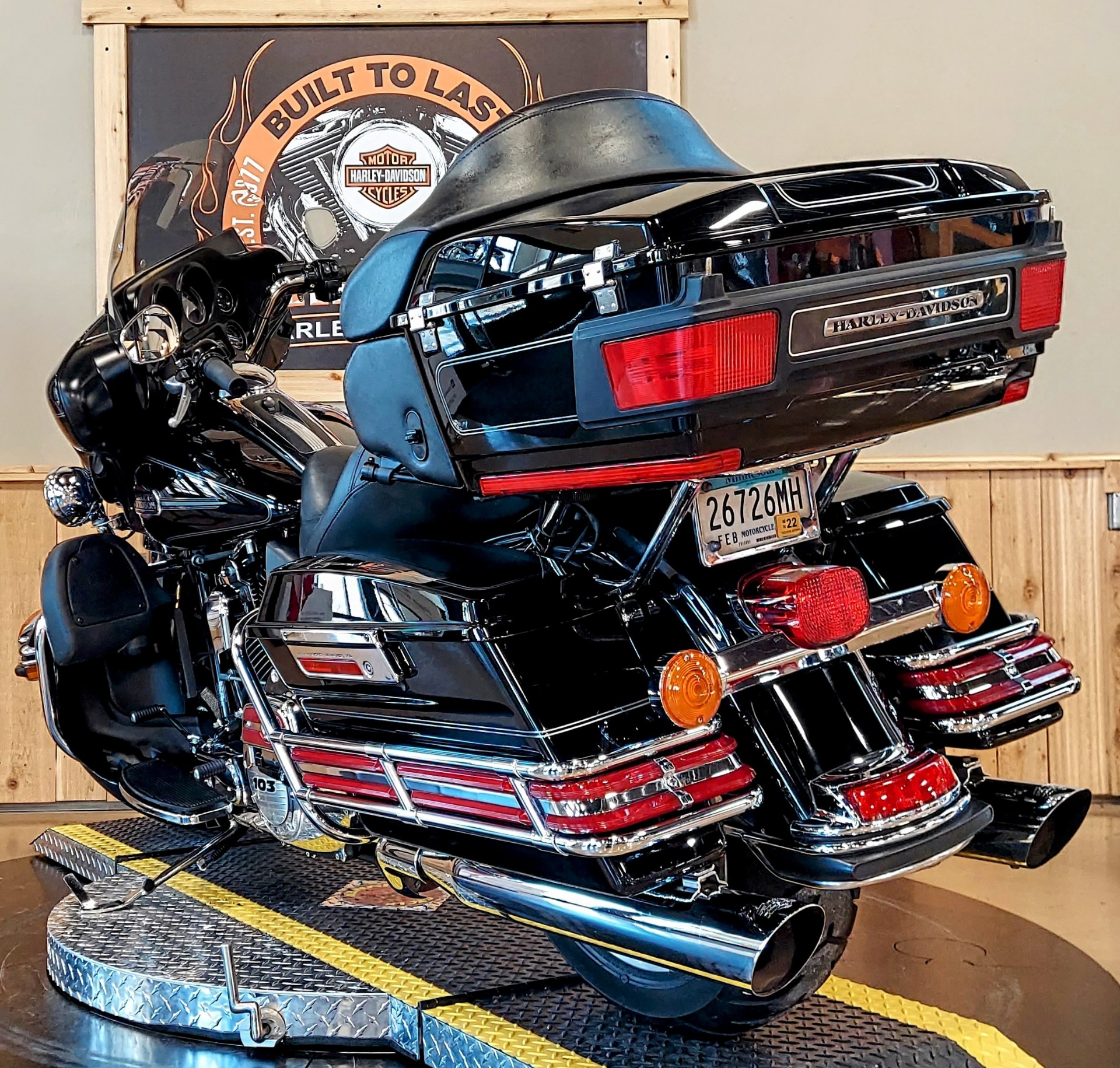 2013 Harley-Davidson Ultra Classic® Electra Glide® in Faribault, Minnesota - Photo 6