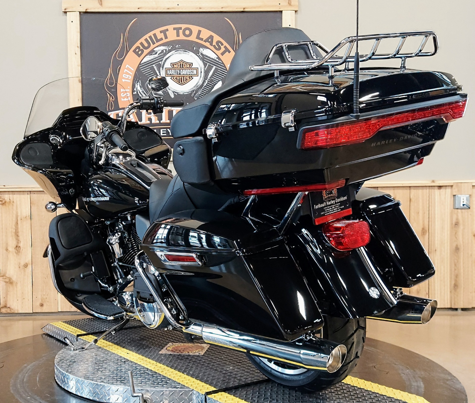 2022 Harley-Davidson Road Glide® Limited in Faribault, Minnesota - Photo 6
