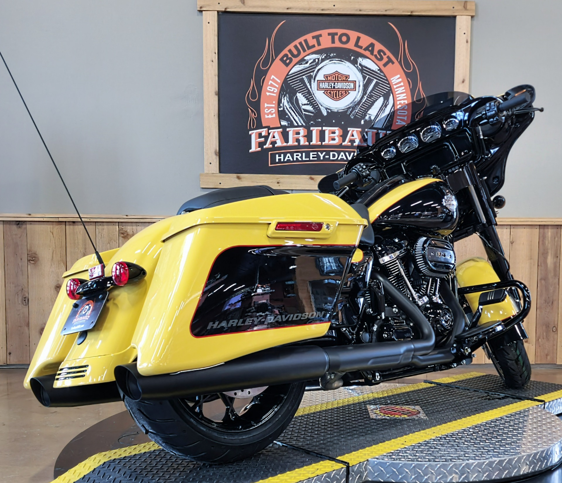 2023 Harley-Davidson Street Glide® Special in Faribault, Minnesota - Photo 8