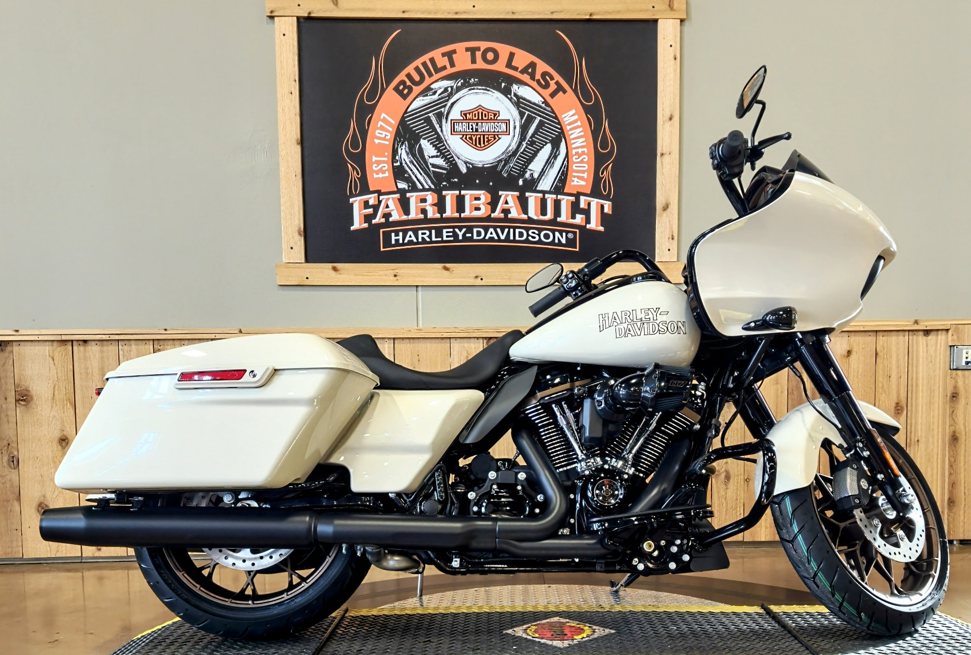2023 Harley-Davidson Road Glide® ST in Faribault, Minnesota - Photo 1