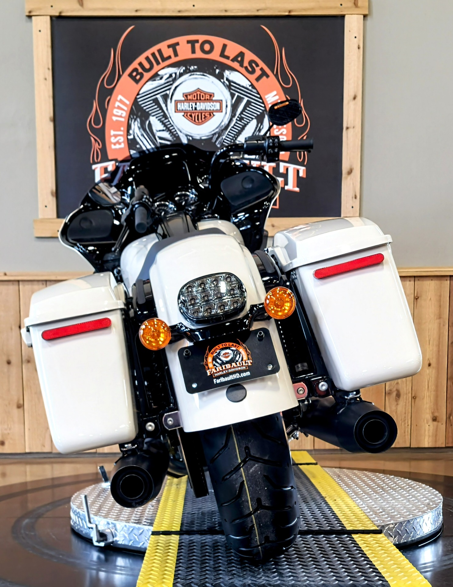 2023 Harley-Davidson Road Glide® ST in Faribault, Minnesota - Photo 7