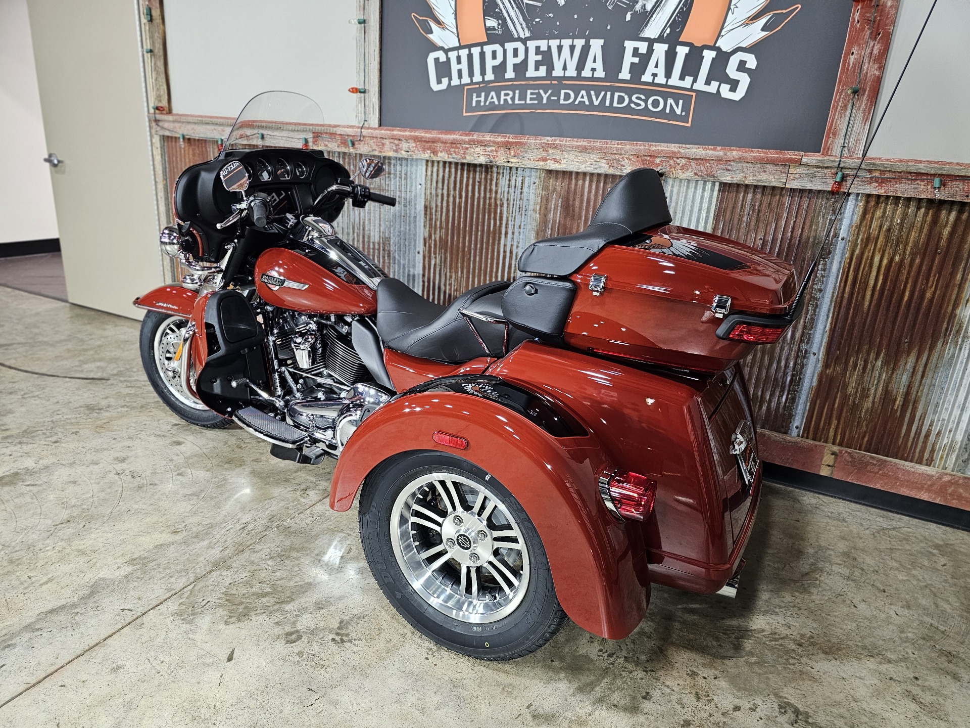 2024 Harley-Davidson Tri Glide® Ultra in Chippewa Falls, Wisconsin - Photo 16