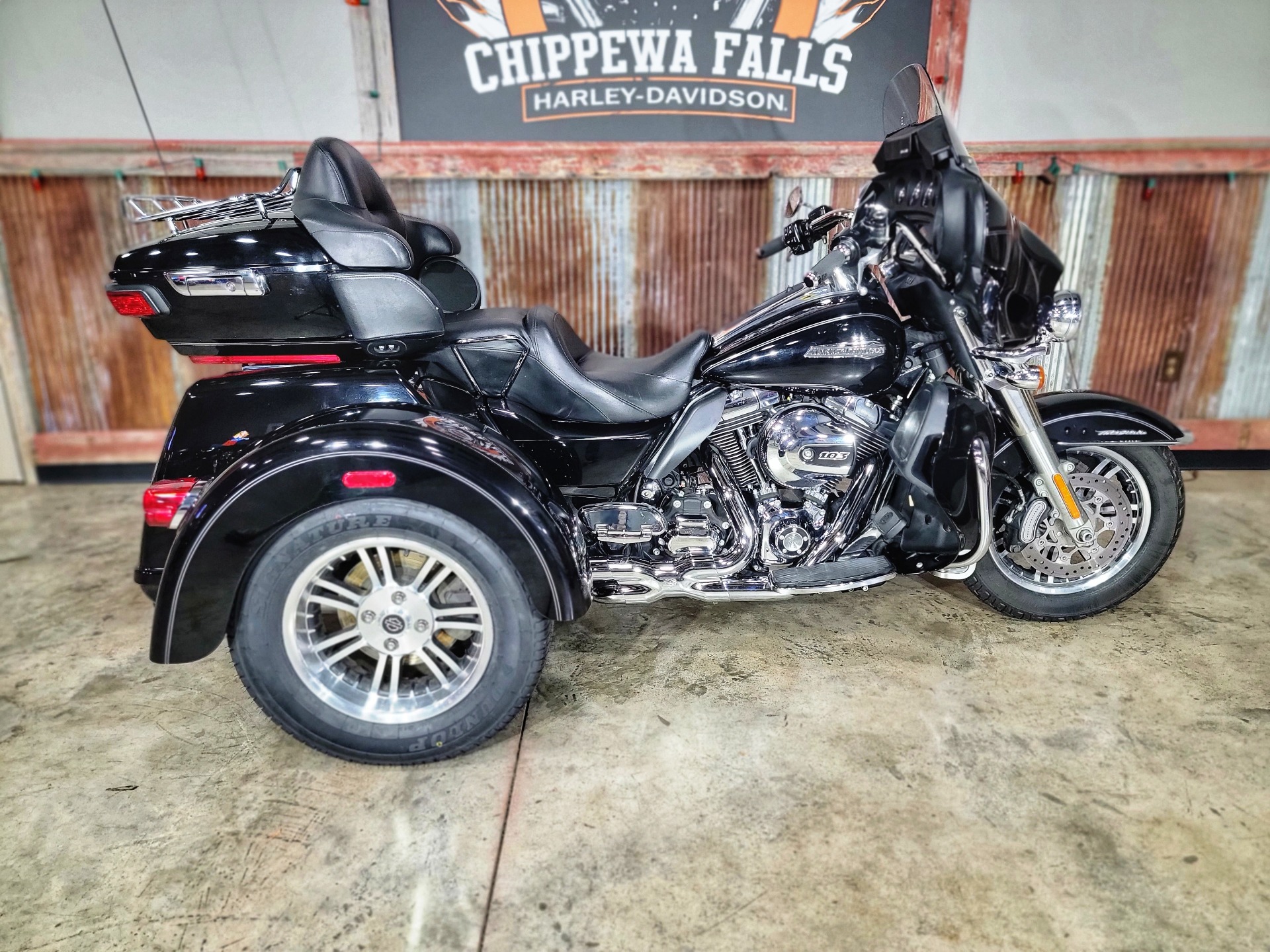 2014 Harley-Davidson Tri Glide® Ultra in Chippewa Falls, Wisconsin - Photo 1
