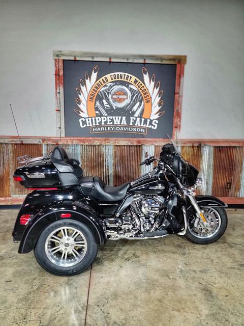 2014 Harley-Davidson Tri Glide® Ultra in Chippewa Falls, Wisconsin - Photo 2