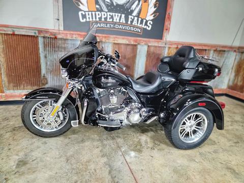 2014 Harley-Davidson Tri Glide® Ultra in Chippewa Falls, Wisconsin - Photo 15