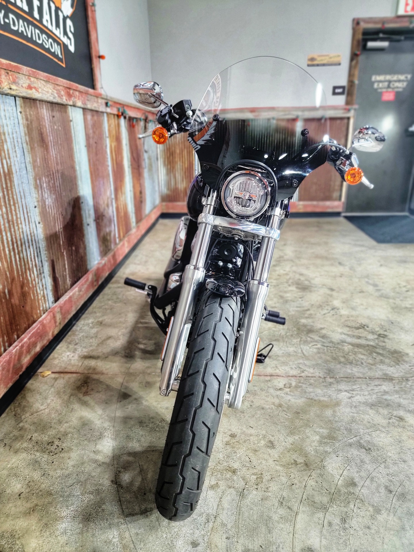 2019 Harley-Davidson Low Rider® in Chippewa Falls, Wisconsin - Photo 16
