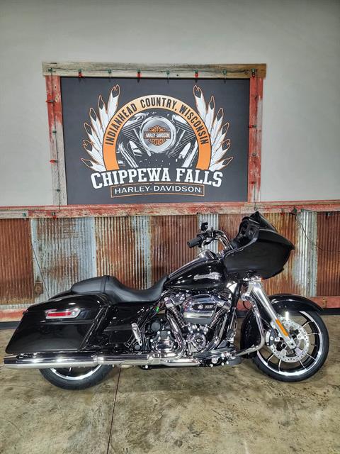 2022 Harley-Davidson Road Glide® in Chippewa Falls, Wisconsin - Photo 2