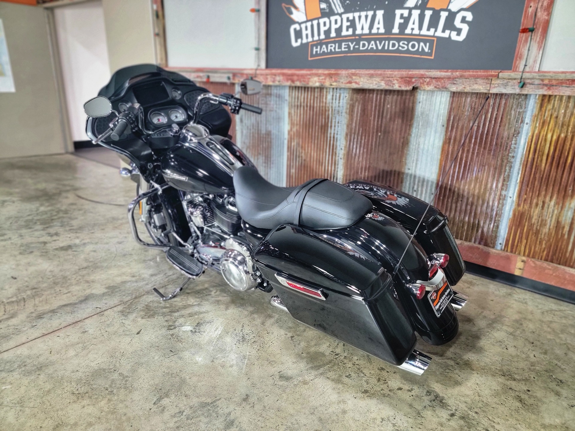 2022 Harley-Davidson Road Glide® in Chippewa Falls, Wisconsin - Photo 12
