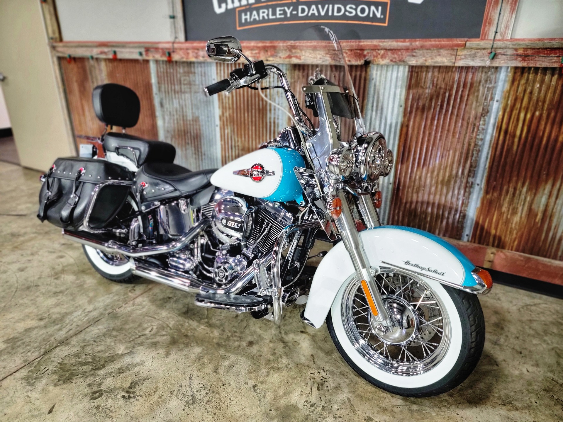 2016 Harley-Davidson Heritage Softail® Classic in Chippewa Falls, Wisconsin - Photo 2