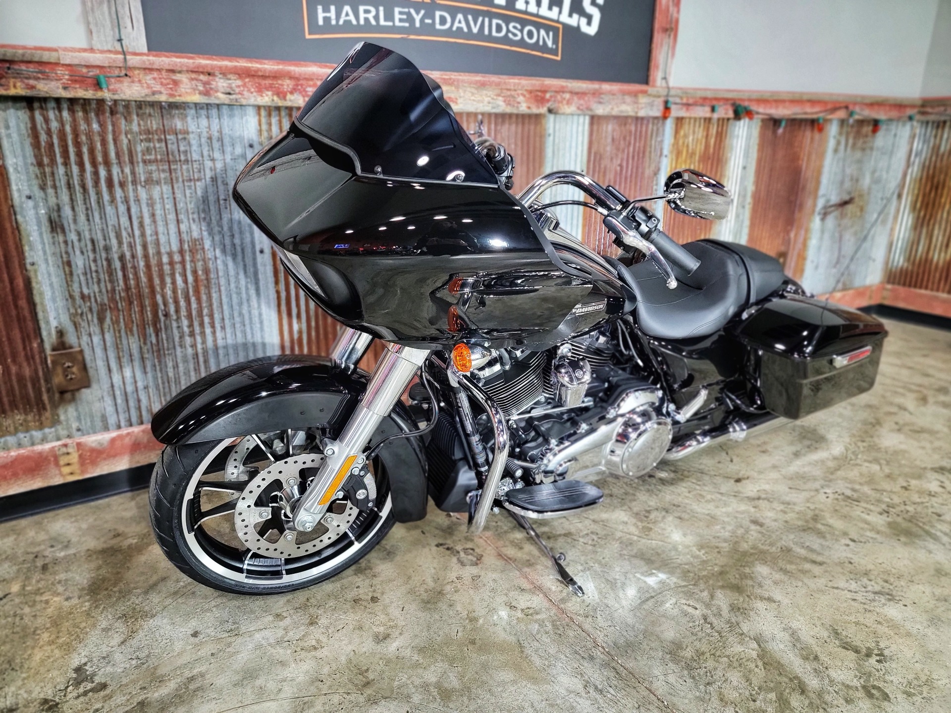 2023 Harley-Davidson Road Glide® in Chippewa Falls, Wisconsin - Photo 13