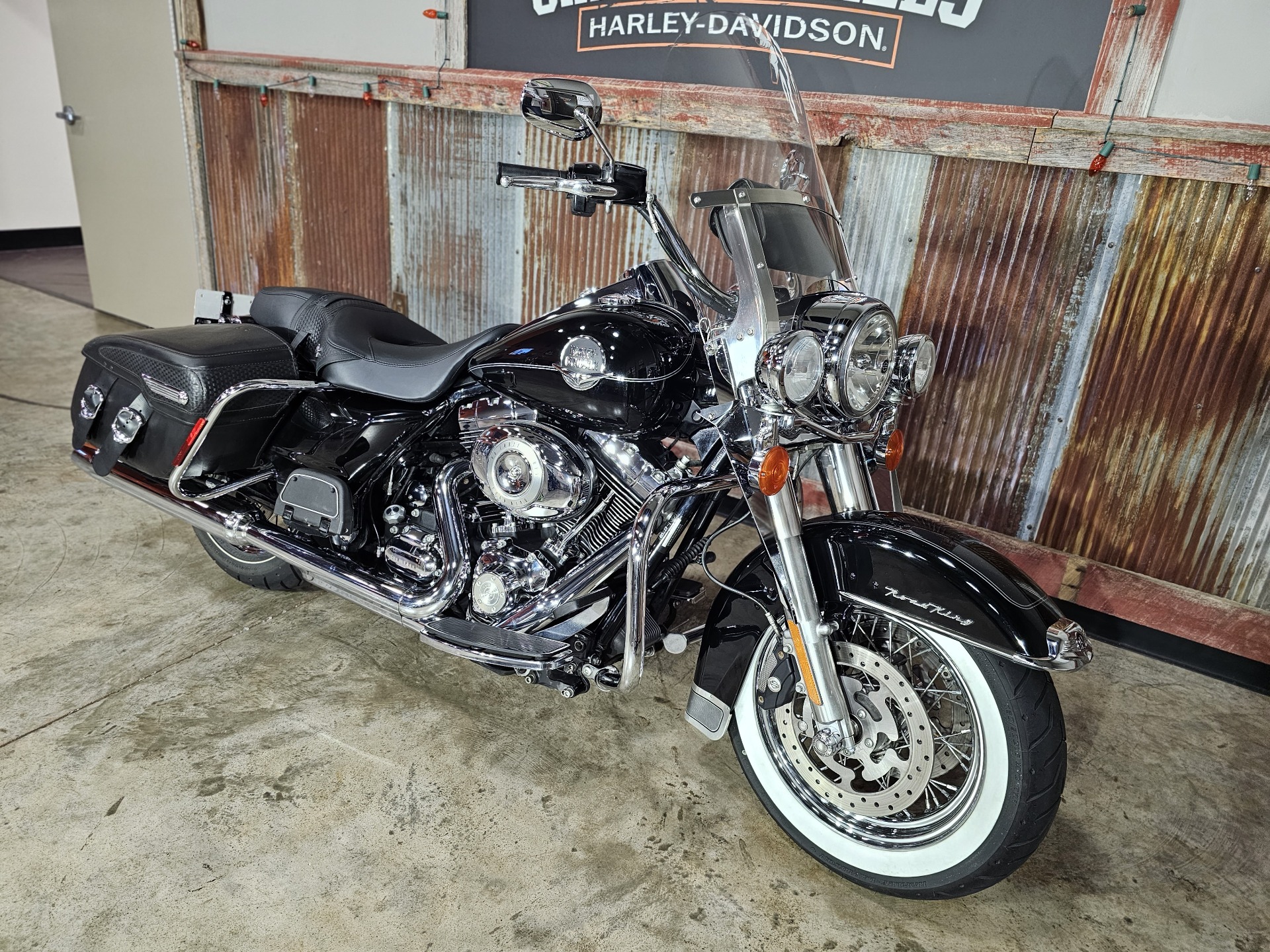 2009 Harley-Davidson Road King® in Chippewa Falls, Wisconsin - Photo 4