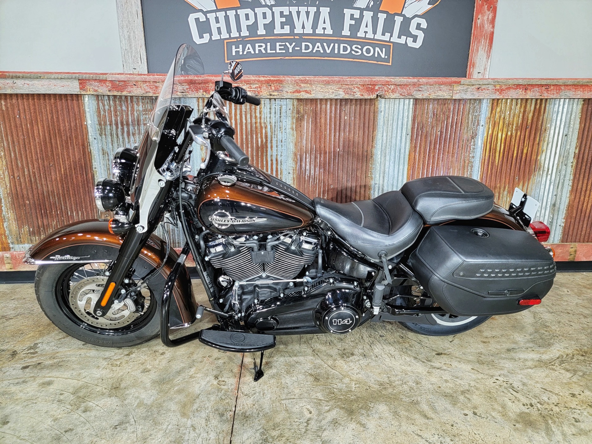 Used 2019 Harley Davidson Heritage Classic 114 Rawhide Vivid Black Motorcycles In Chippewa Falls Wi B0517