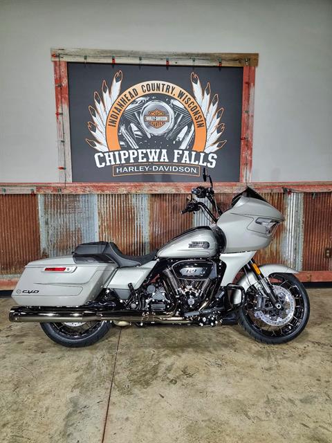 2023 Harley-Davidson CVO™ Road Glide® in Chippewa Falls, Wisconsin - Photo 2