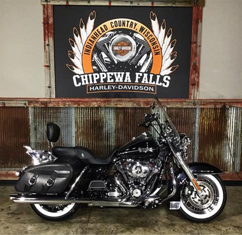 2011 Harley-Davidson Road King® Classic in Chippewa Falls, Wisconsin - Photo 2