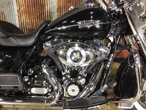 2011 Harley-Davidson Road King® Classic in Chippewa Falls, Wisconsin - Photo 4