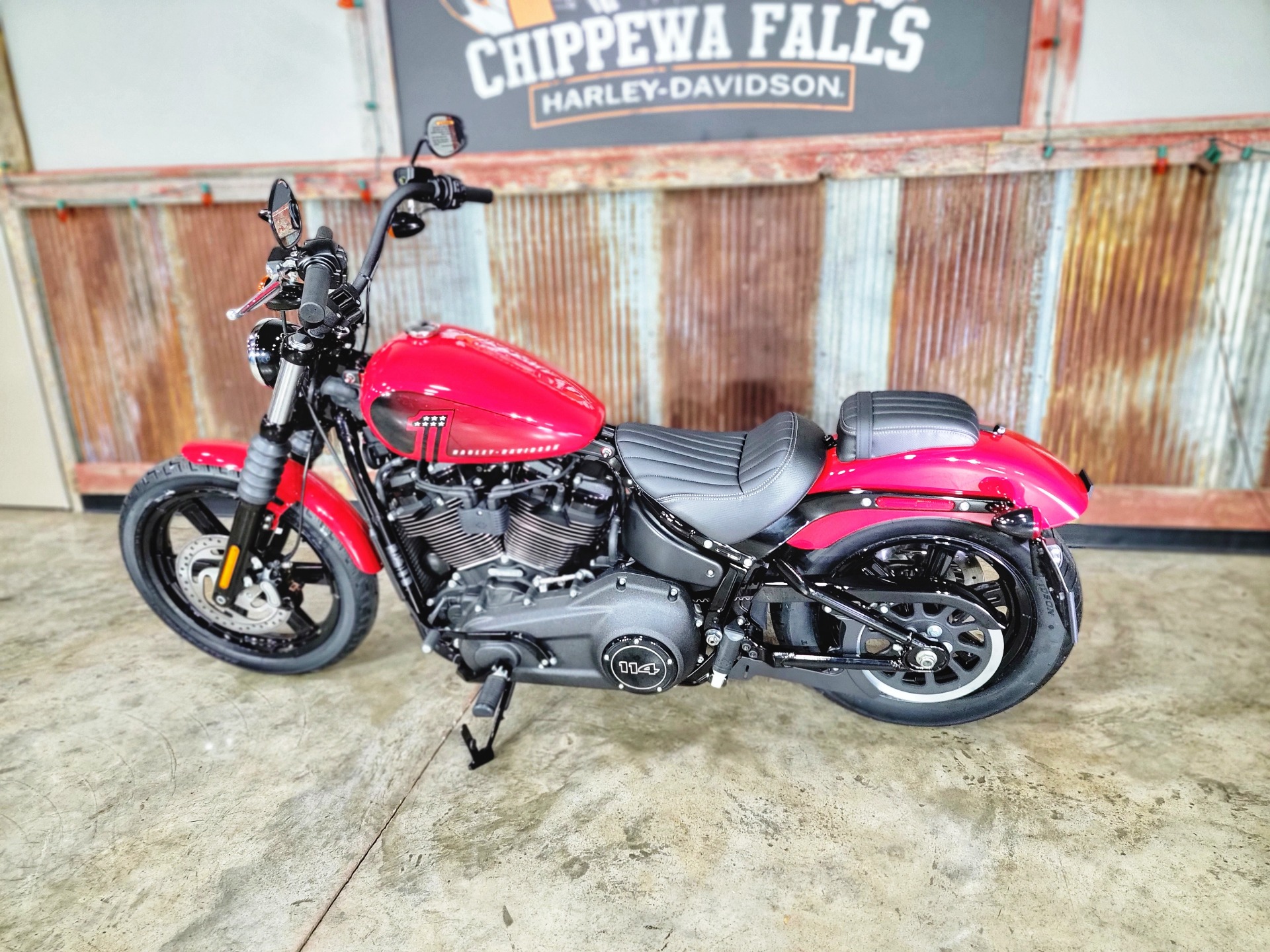 2022 Harley-Davidson Street Bob® 114 in Chippewa Falls, Wisconsin - Photo 11