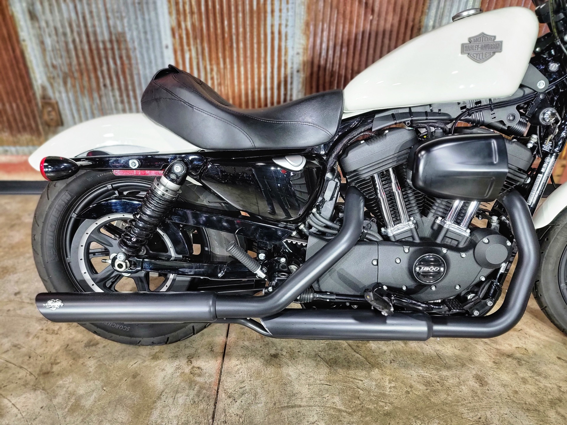 2019 Harley-Davidson Iron 1200™ in Chippewa Falls, Wisconsin - Photo 9