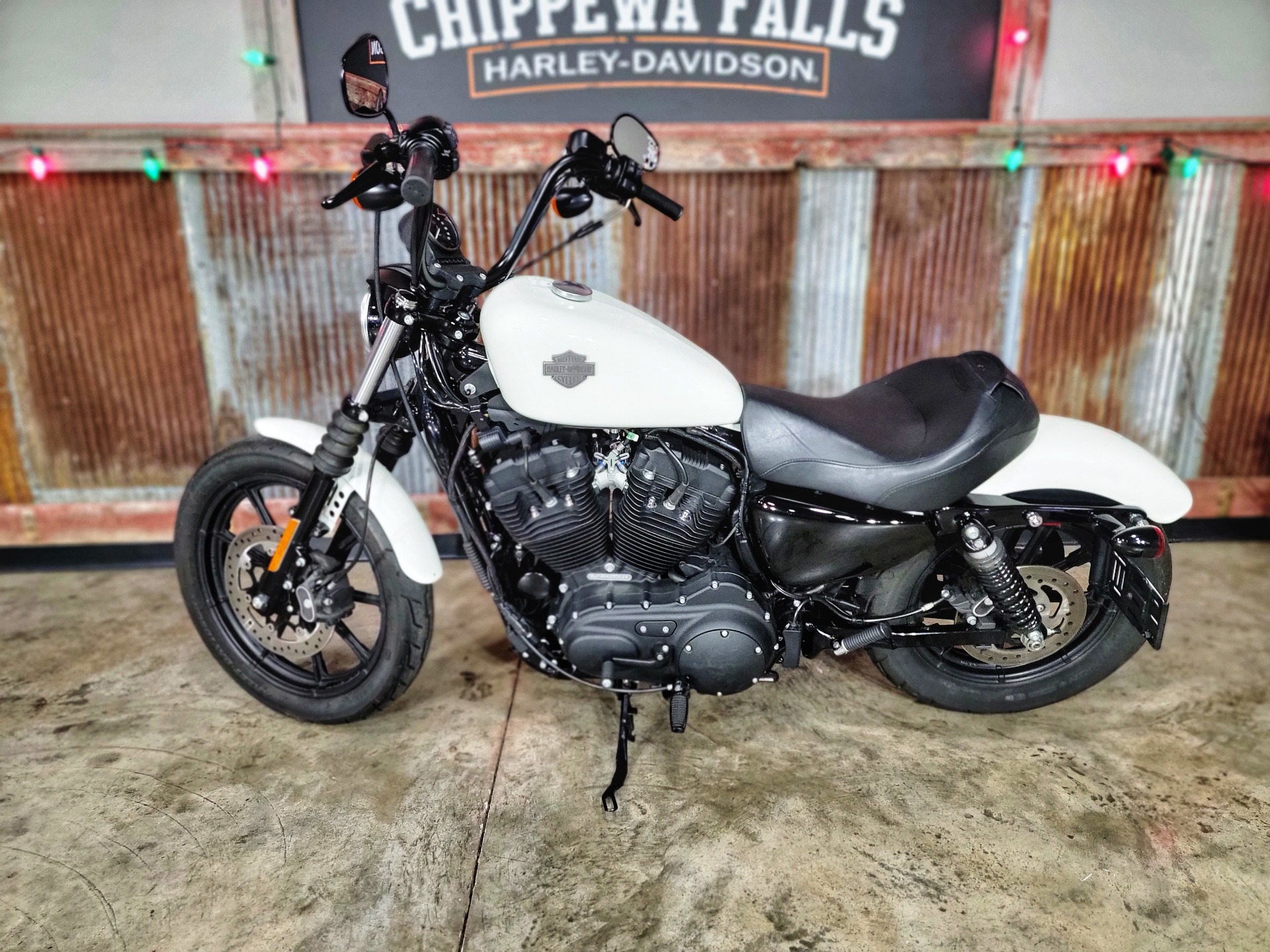 2019 Harley-Davidson Iron 1200™ in Chippewa Falls, Wisconsin - Photo 12