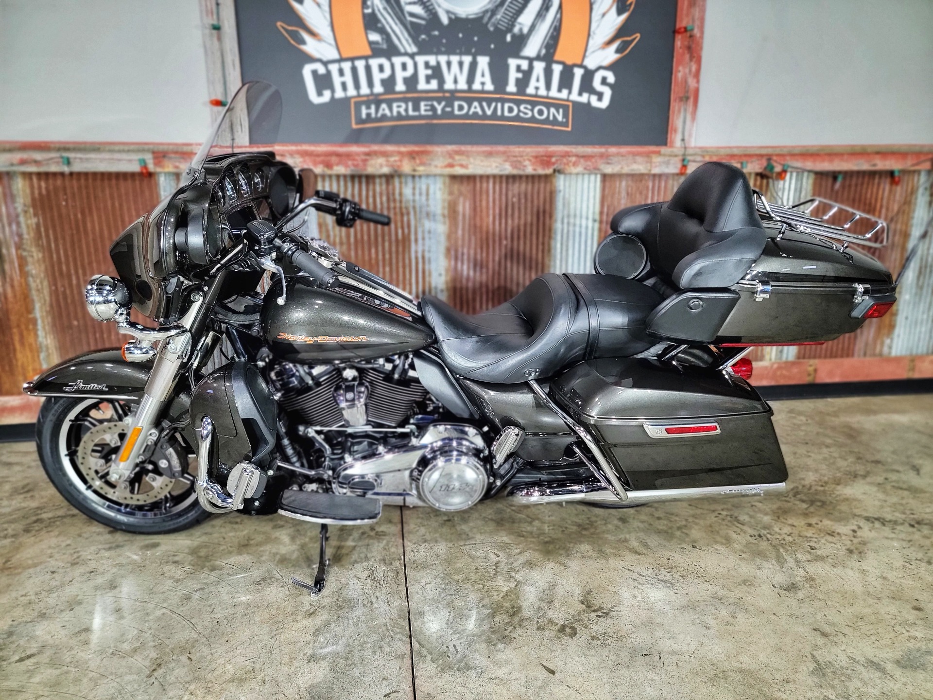 2019 Harley-Davidson Ultra Limited in Chippewa Falls, Wisconsin - Photo 12