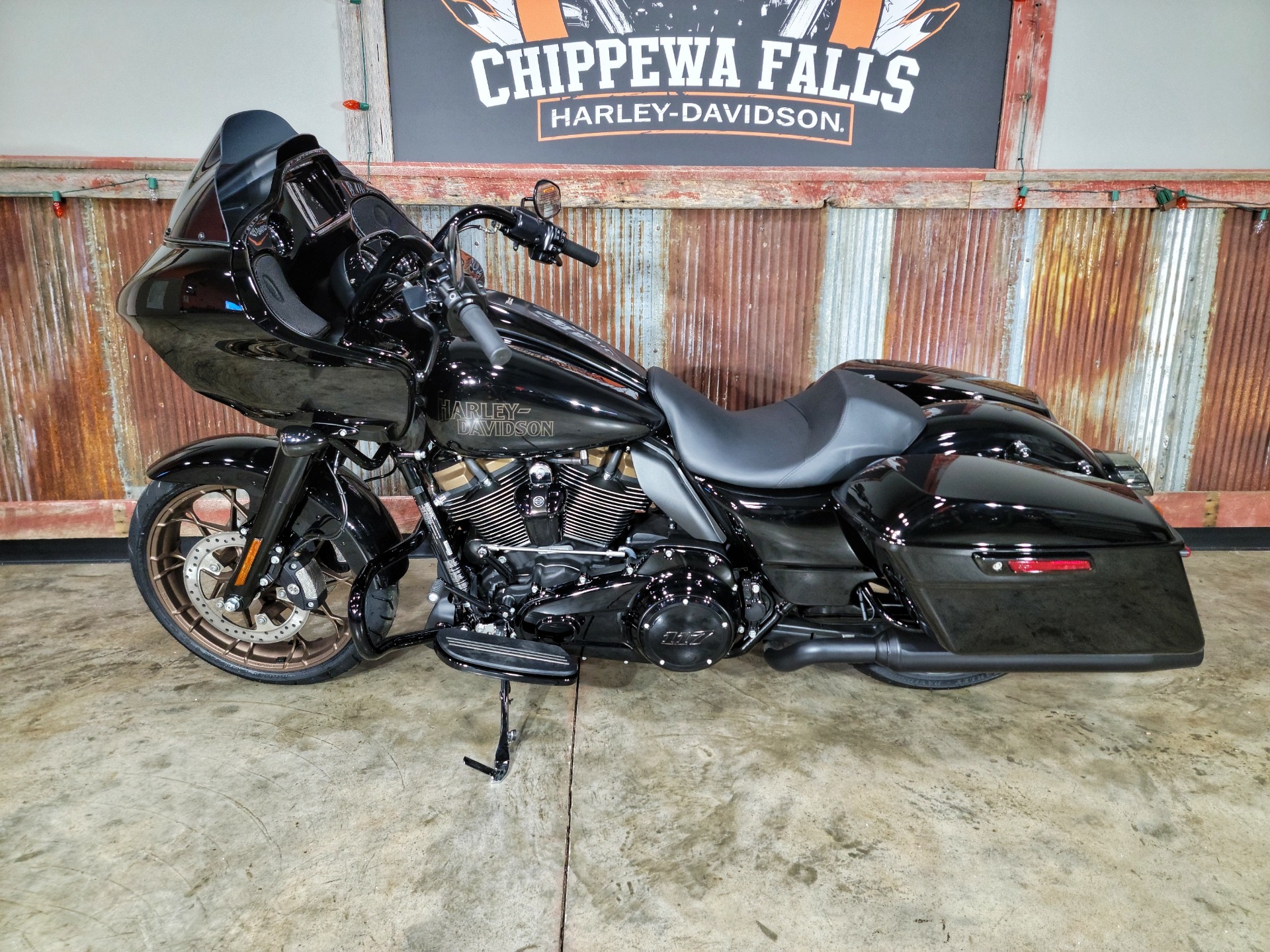 2023 Harley-Davidson Road Glide® ST in Chippewa Falls, Wisconsin - Photo 11