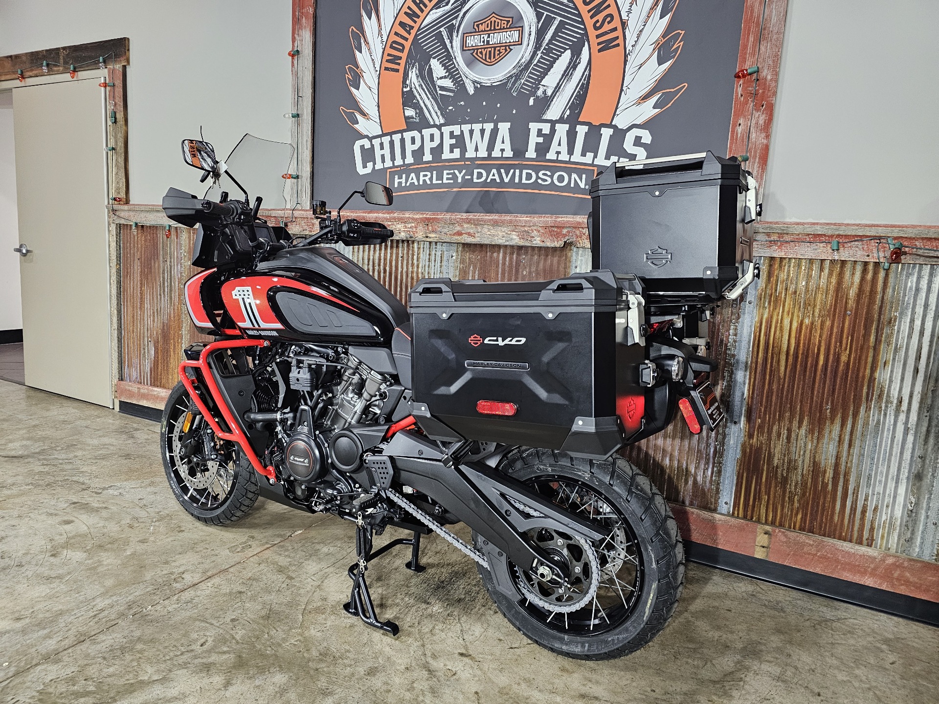 2024 Harley-Davidson CVO™ Pan America® in Chippewa Falls, Wisconsin - Photo 20