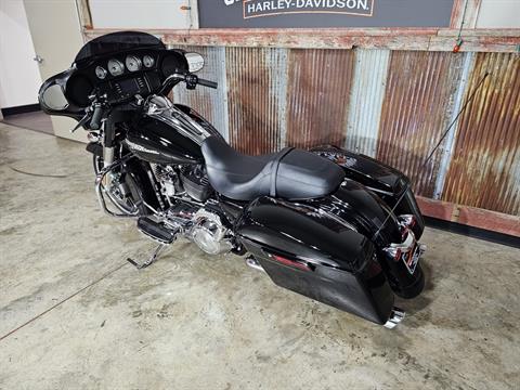 2014 Harley-Davidson Street Glide® in Chippewa Falls, Wisconsin - Photo 12