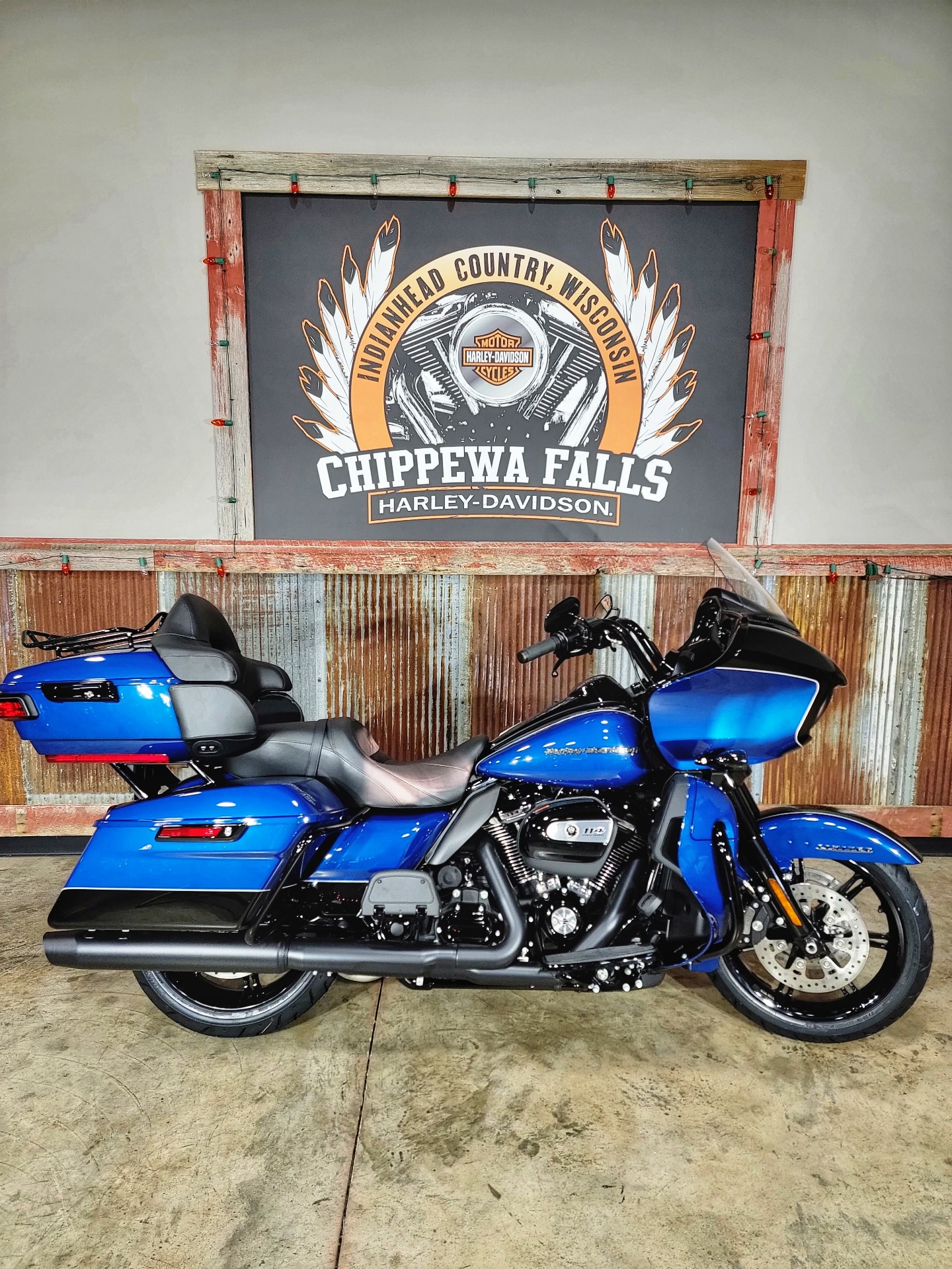 2022 Harley-Davidson Road Glide® Limited in Chippewa Falls, Wisconsin - Photo 2