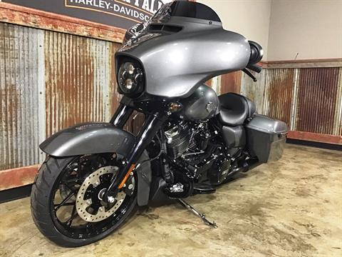 2021 Harley-Davidson Street Glide® Special in Chippewa Falls, Wisconsin - Photo 14