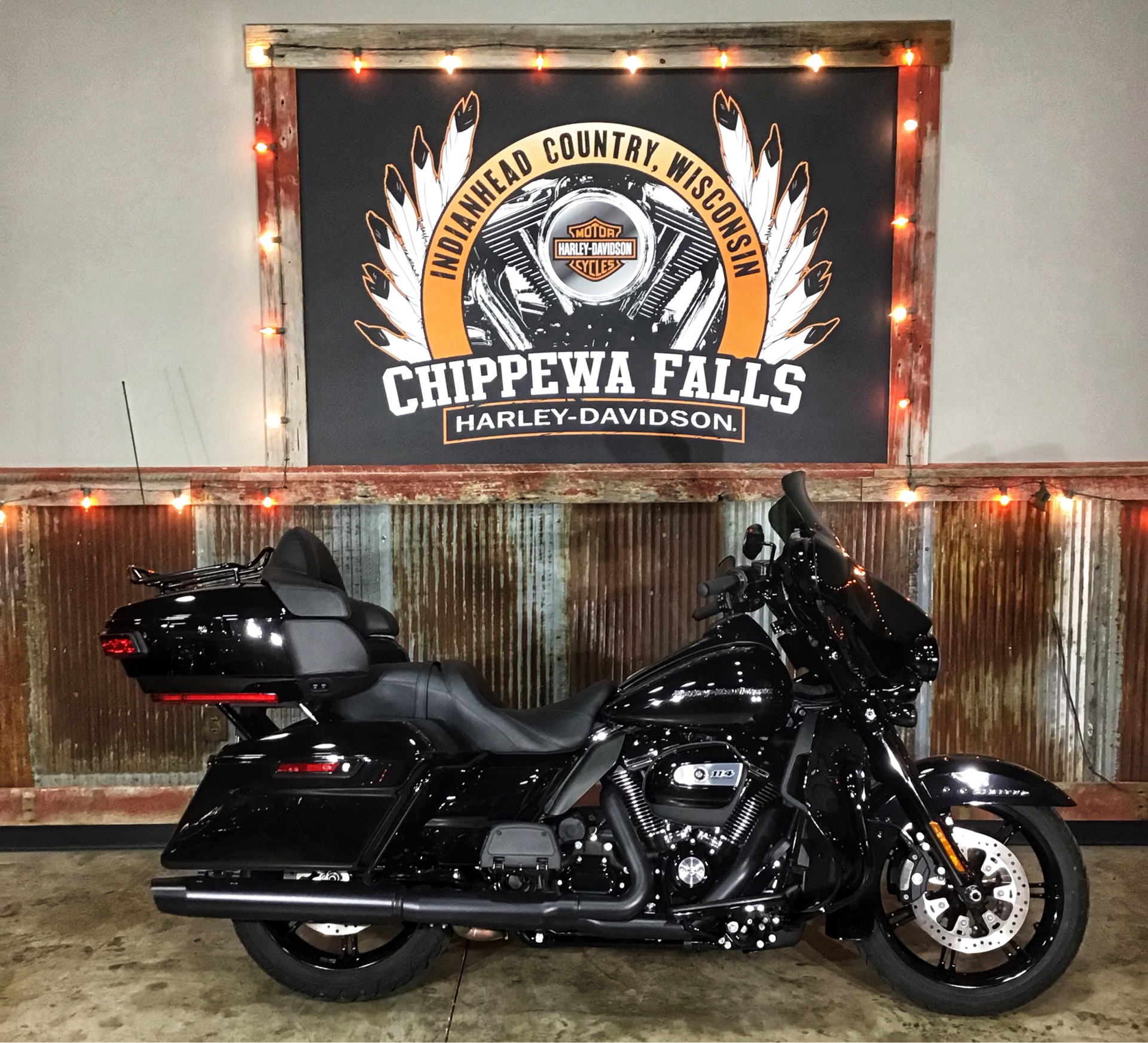 2021 Harley-Davidson Ultra Limited in Chippewa Falls, Wisconsin - Photo 2