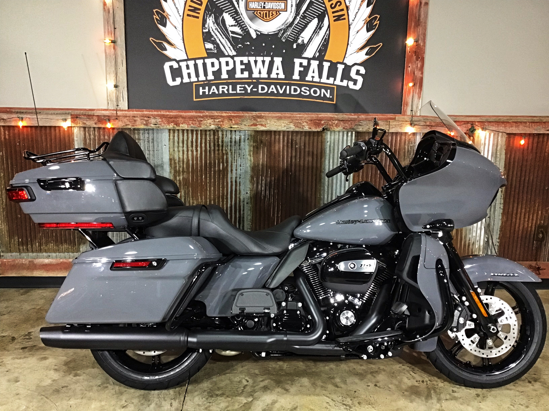 2022 Harley-Davidson Road Glide® Limited in Chippewa Falls, Wisconsin - Photo 1