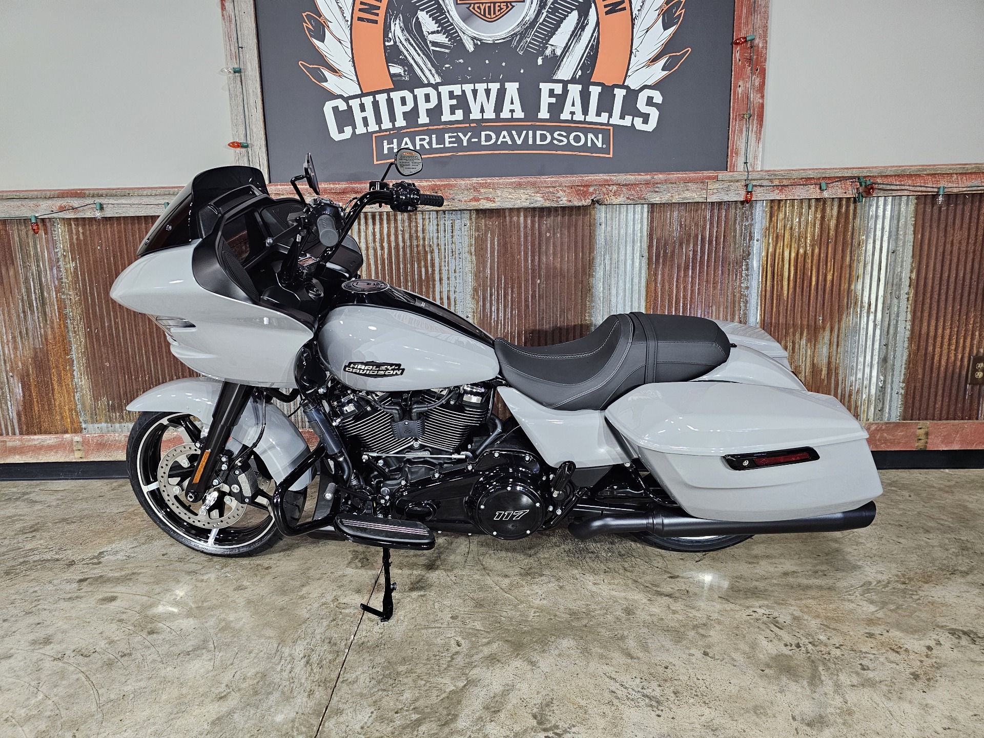 2024 Harley-Davidson Road Glide® in Chippewa Falls, Wisconsin - Photo 13