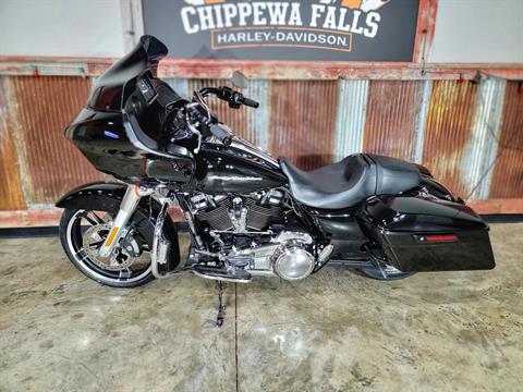 2017 Harley-Davidson Road Glide® in Chippewa Falls, Wisconsin - Photo 13