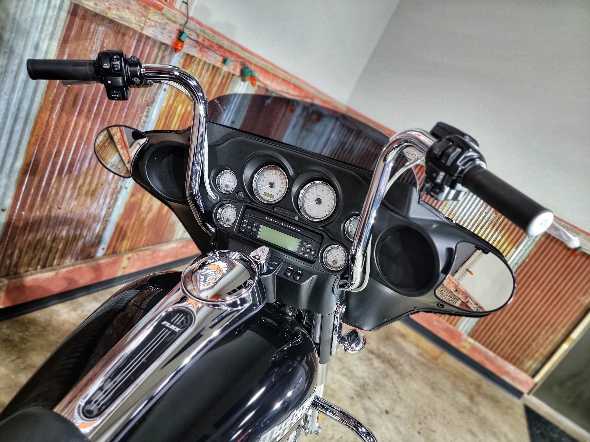 2013 Harley-Davidson Street Glide® in Chippewa Falls, Wisconsin - Photo 11