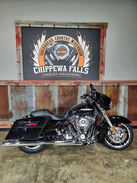2013 Harley-Davidson Street Glide® in Chippewa Falls, Wisconsin - Photo 2