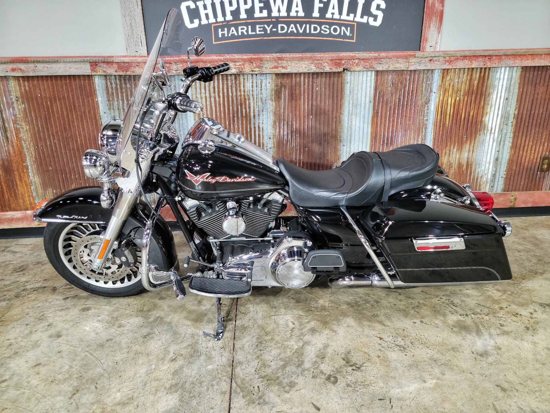 2011 Harley-Davidson Road King® in Chippewa Falls, Wisconsin - Photo 16
