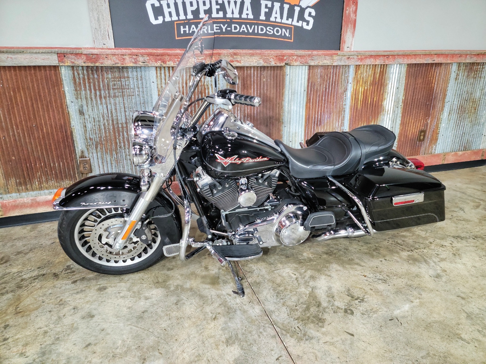 2011 Harley-Davidson Road King® in Chippewa Falls, Wisconsin - Photo 18
