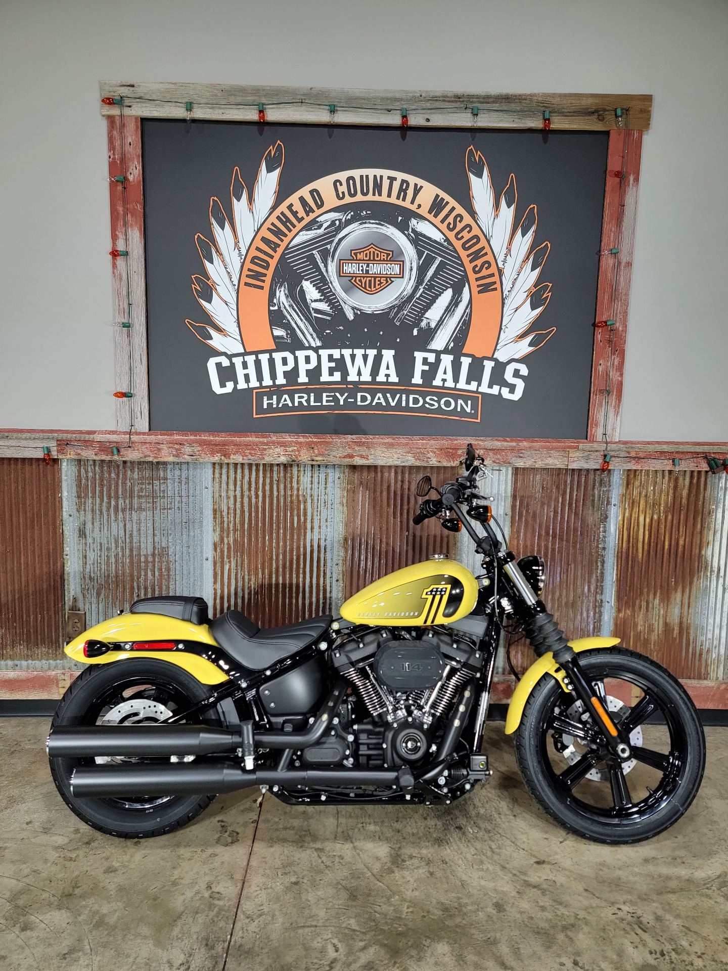 2023 Harley-Davidson Street Bob® 114 in Chippewa Falls, Wisconsin - Photo 2