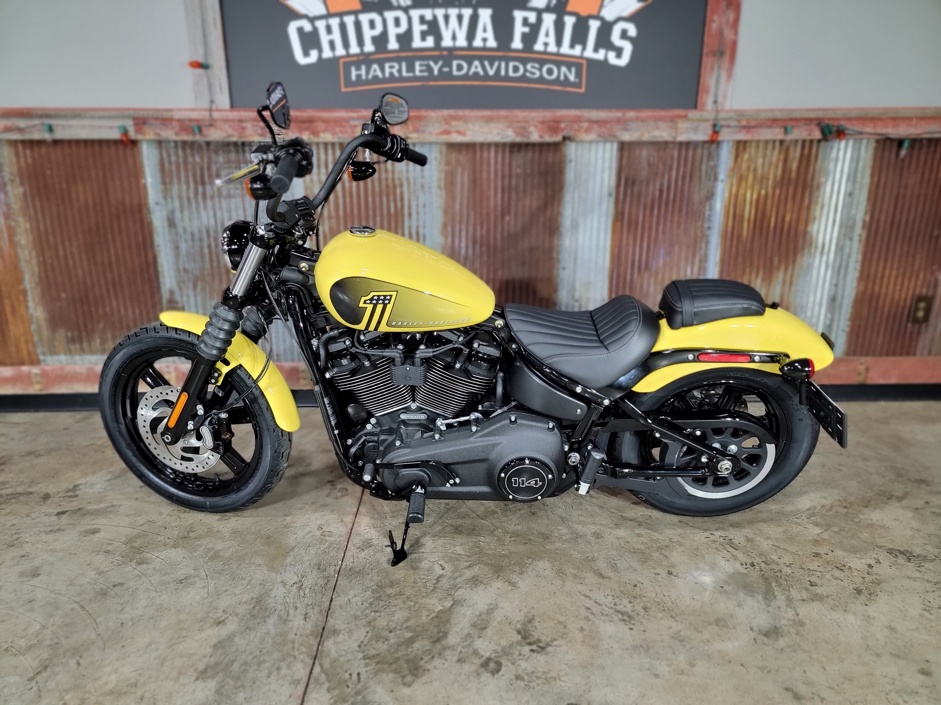 2023 Harley-Davidson Street Bob® 114 in Chippewa Falls, Wisconsin - Photo 10