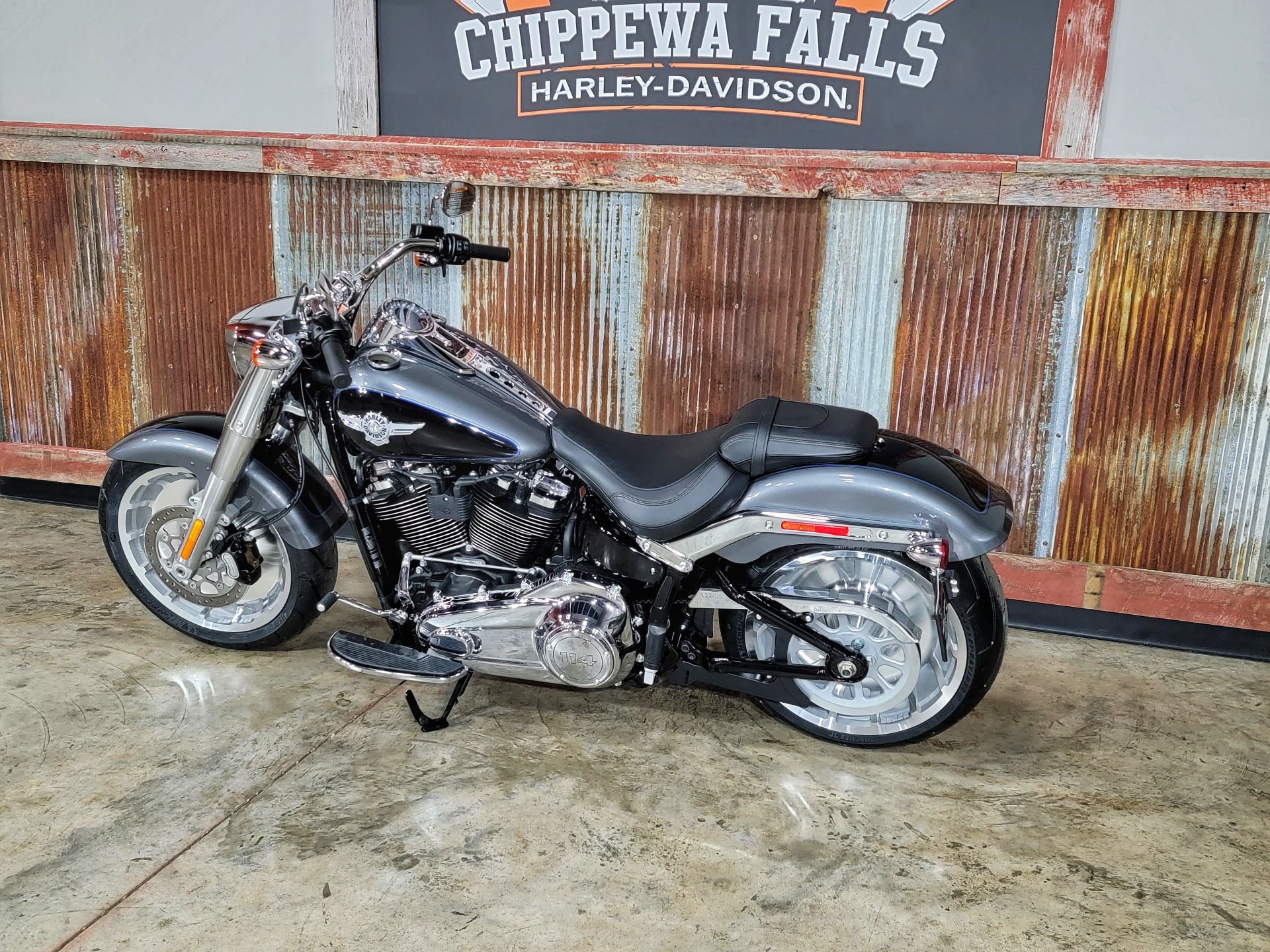 New 2021 Harley Davidson Fat Boy 114 Gauntlet Gray Metallic Vivid Black Motorcycles In Chippewa Falls Wi Fx058138