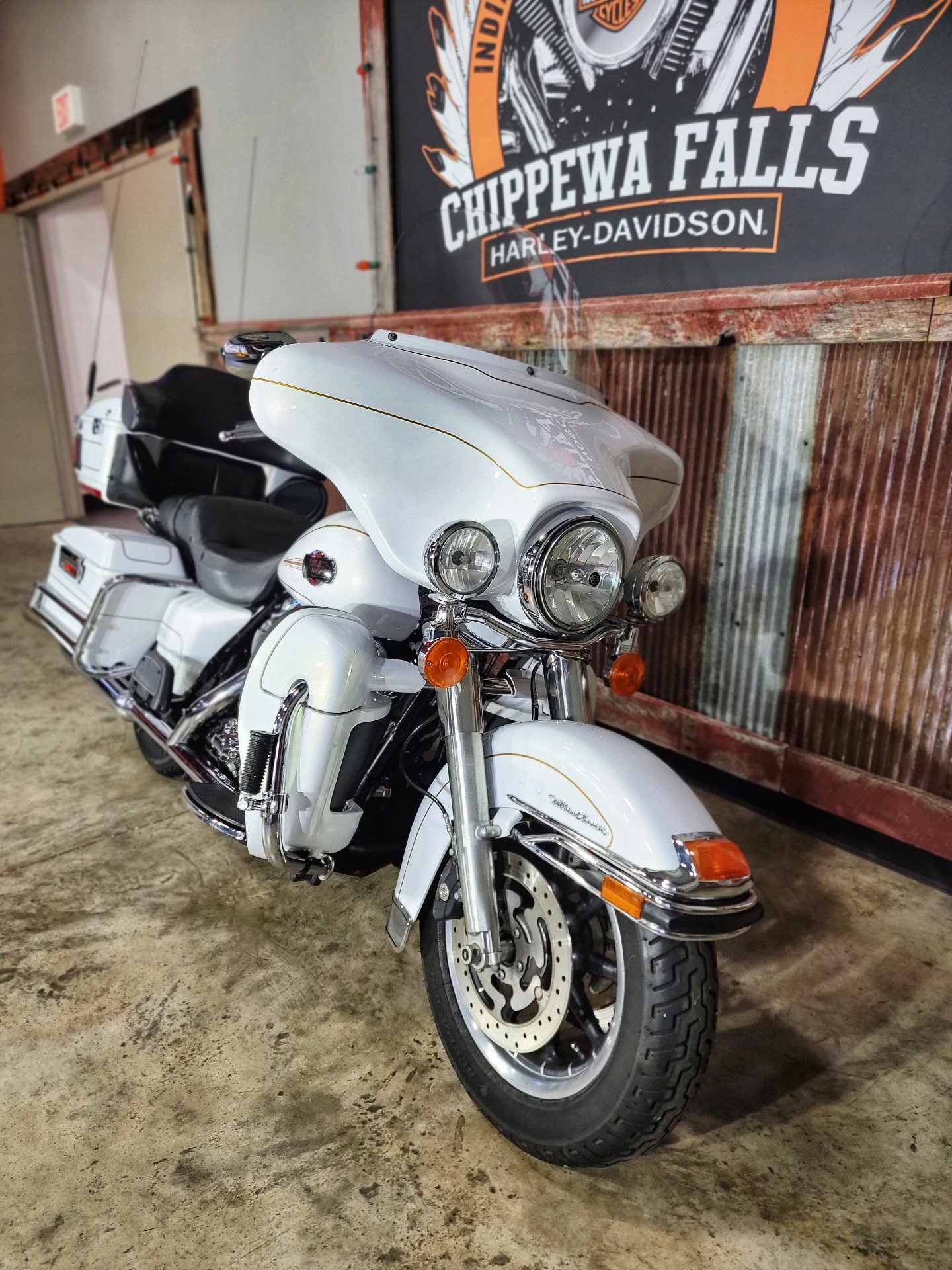 2008 Harley-Davidson Ultra Classic® Electra Glide® in Chippewa Falls, Wisconsin - Photo 3