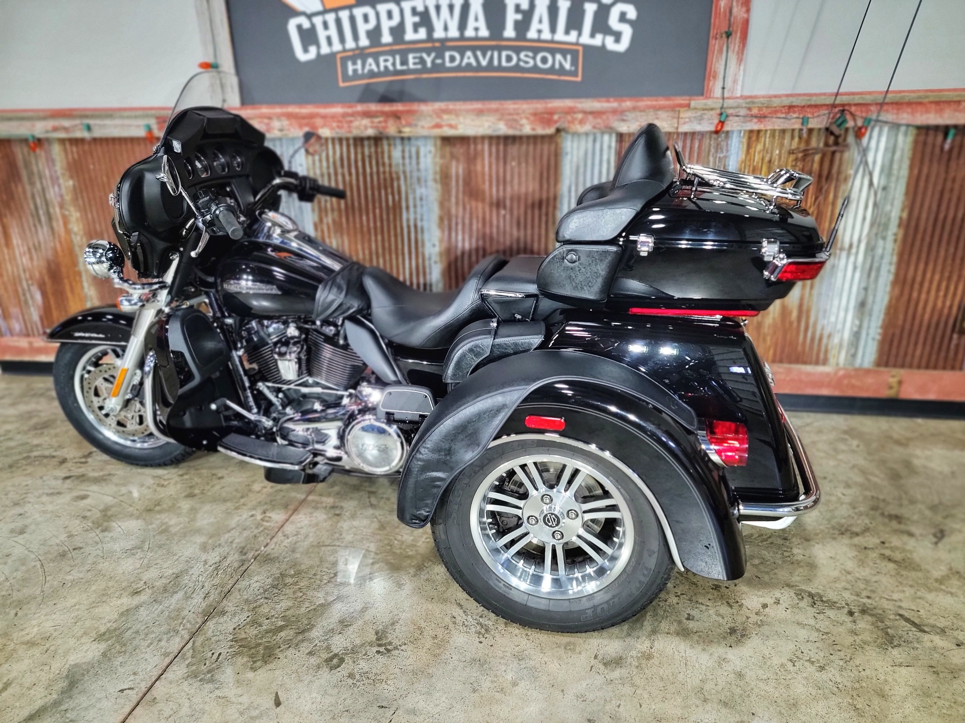 2020 Harley-Davidson Tri Glide® Ultra in Chippewa Falls, Wisconsin - Photo 12