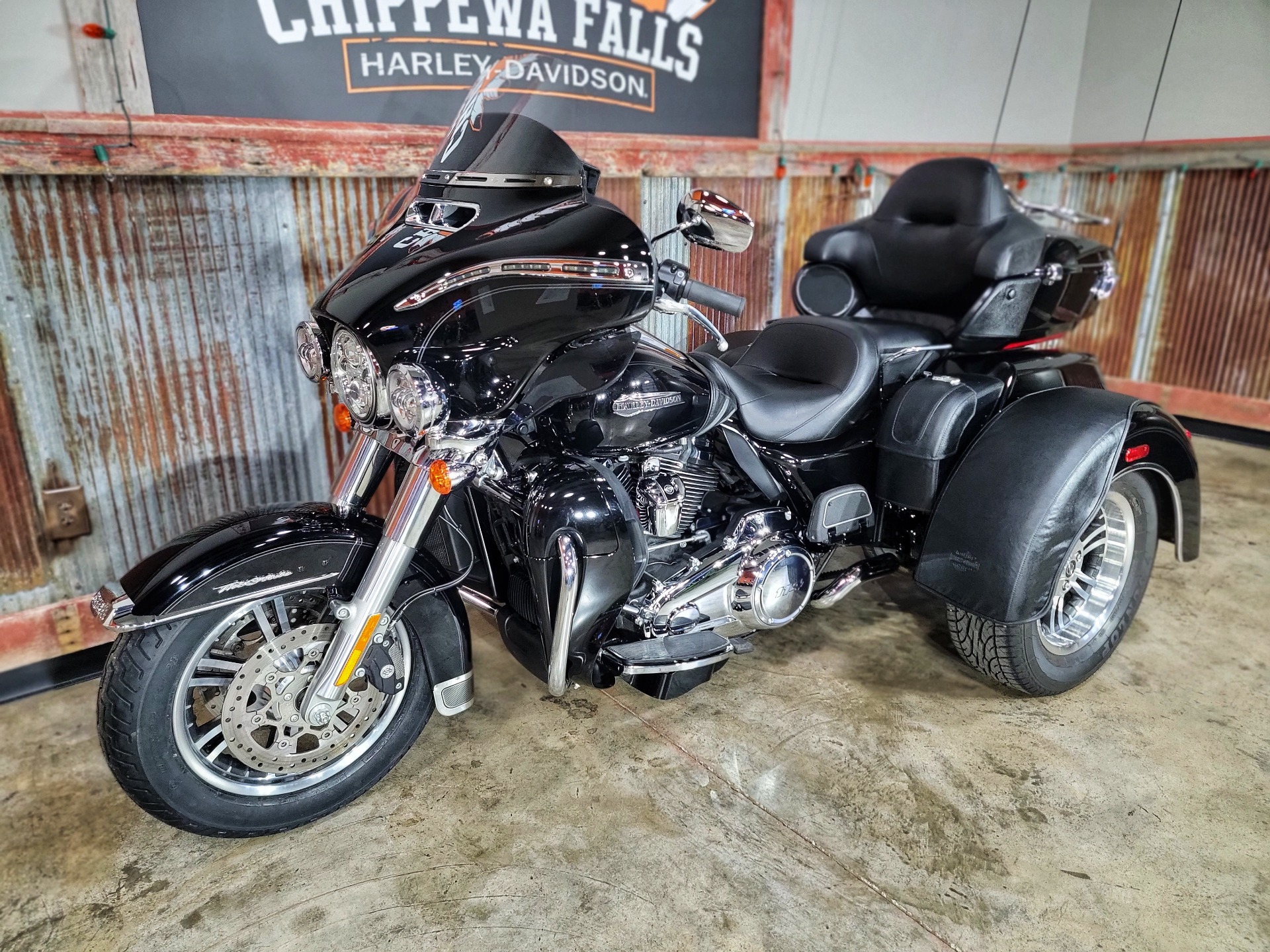 2020 Harley-Davidson Tri Glide® Ultra in Chippewa Falls, Wisconsin - Photo 13