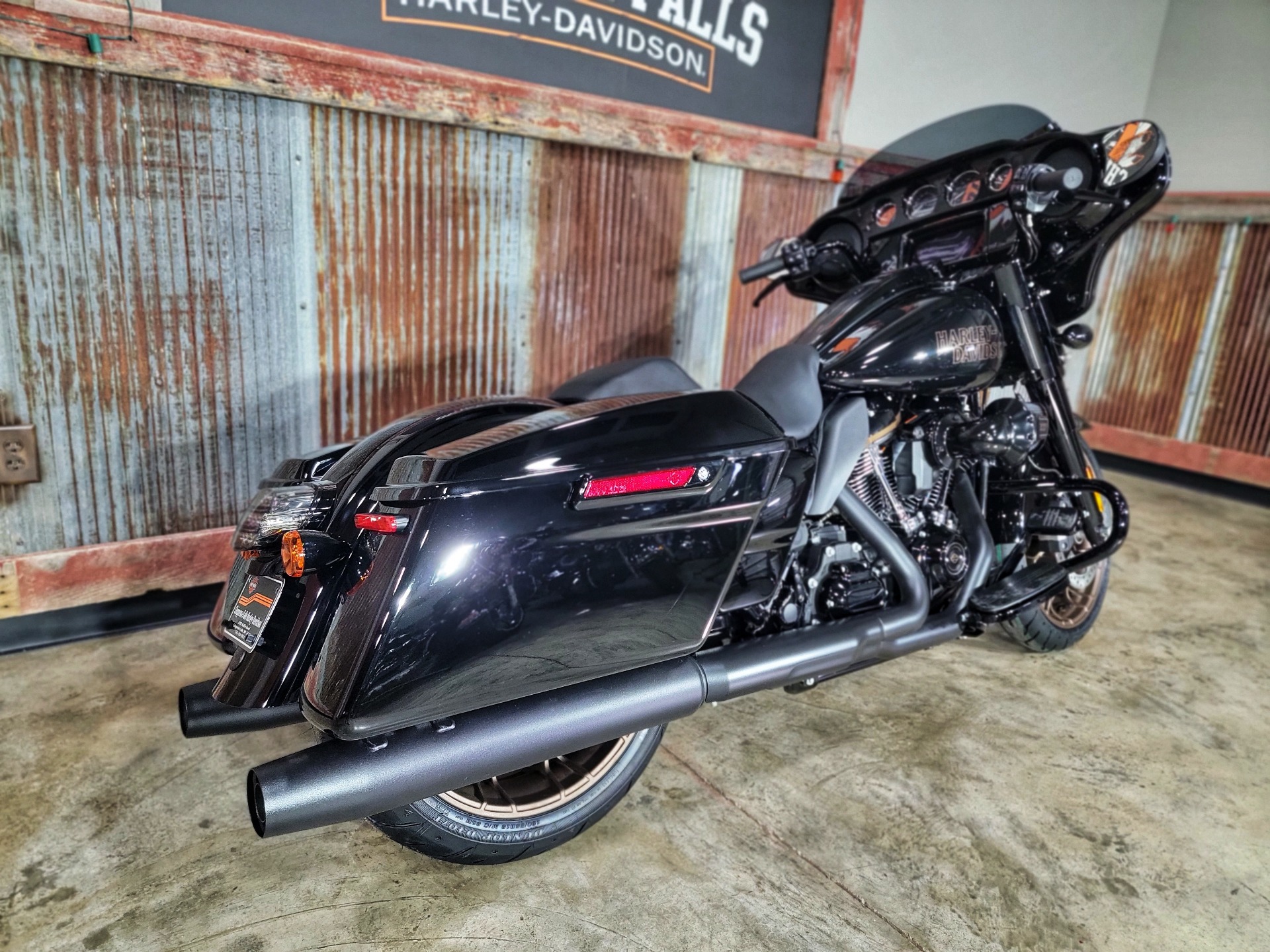 2023 Harley-Davidson Street Glide® ST in Chippewa Falls, Wisconsin - Photo 5