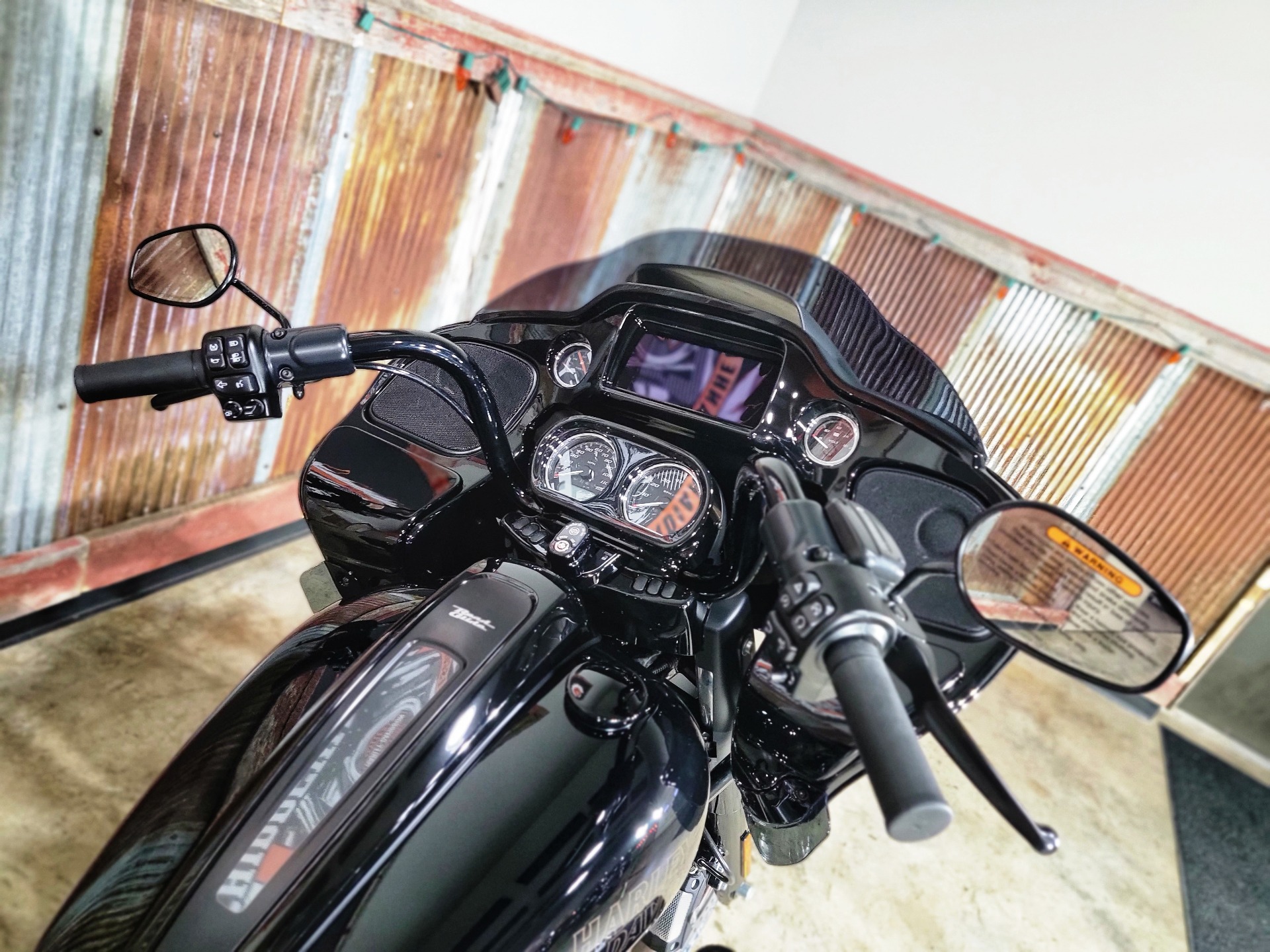 2022 Harley-Davidson Road Glide® ST in Chippewa Falls, Wisconsin - Photo 15