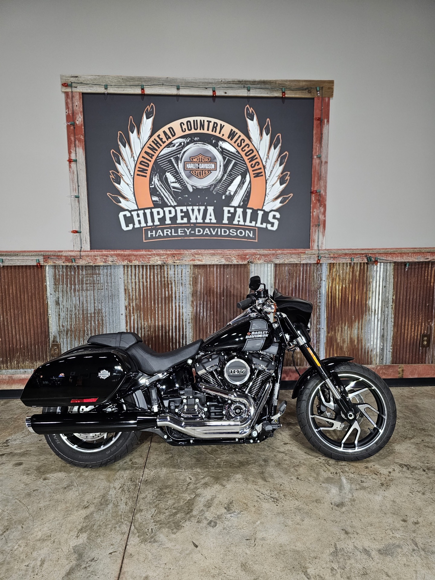 2021 Harley-Davidson Sport Glide® in Chippewa Falls, Wisconsin - Photo 2