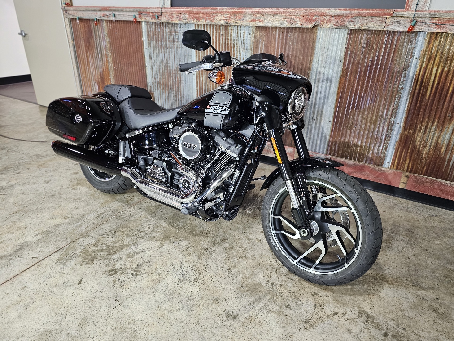 2021 Harley-Davidson Sport Glide® in Chippewa Falls, Wisconsin - Photo 4