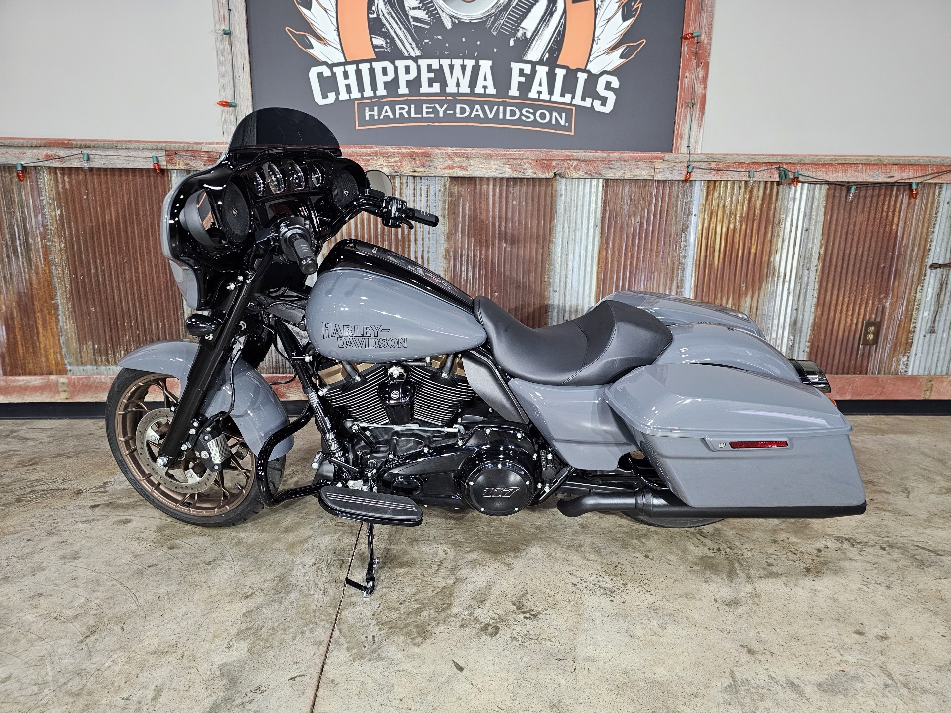 2022 Harley-Davidson Street Glide® ST in Chippewa Falls, Wisconsin - Photo 11